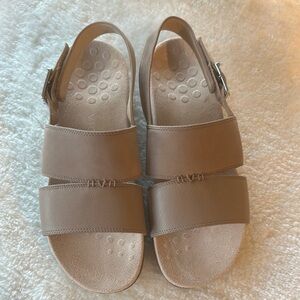 Vionic sandals Morro style.  In like new shape.